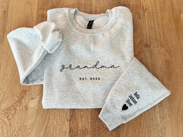 H9Neko Personalized Grandma Sweatshirt – Embroidered Grandkids Names Sleeve, Custom Grandma Gift, Mother’s Day & Grandparent Gift