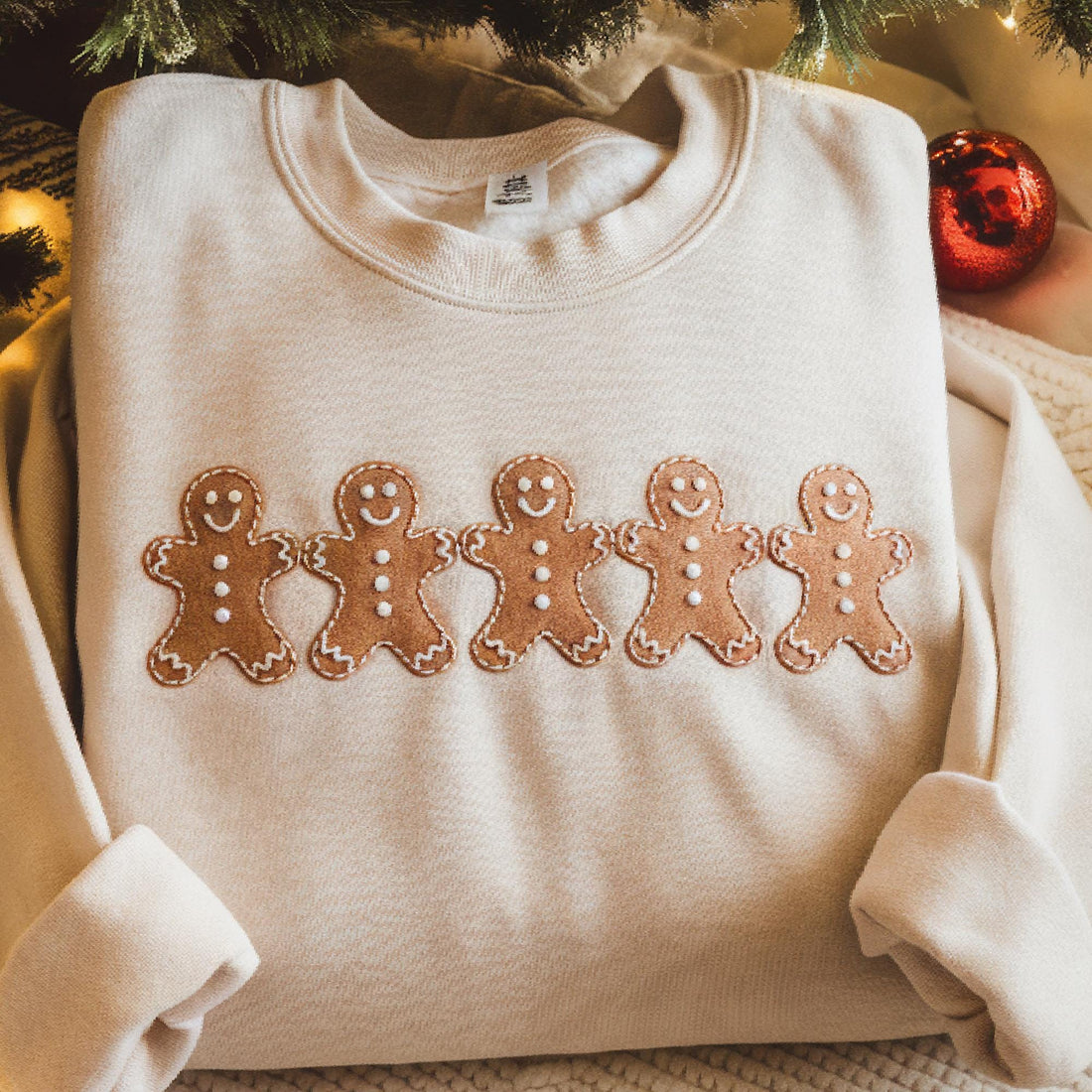 H9Neko Embroidered Gingerbread Cookies Christmas Sweatshirt – Cozy Festive Holiday Outfit