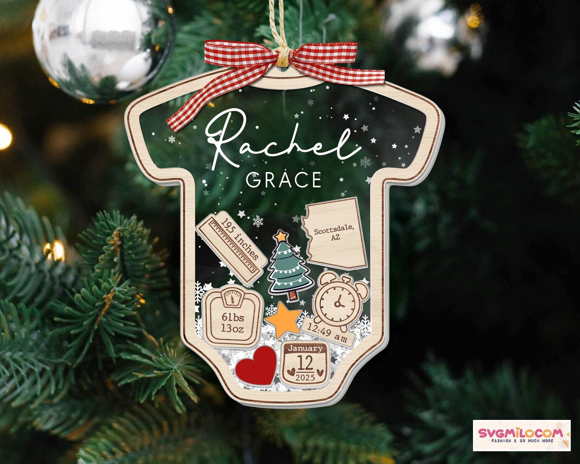 Personalized 4D Shaker Baby Keepsake Ornament for First Christmas